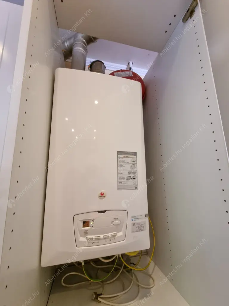 Kiadó albérlet 348000 Ft/hó áron: Budapest, II. kerület  Endrődi Sándor utca. Mérete: 71 nm, 2 szobás | Alberlet.hu - 6565194