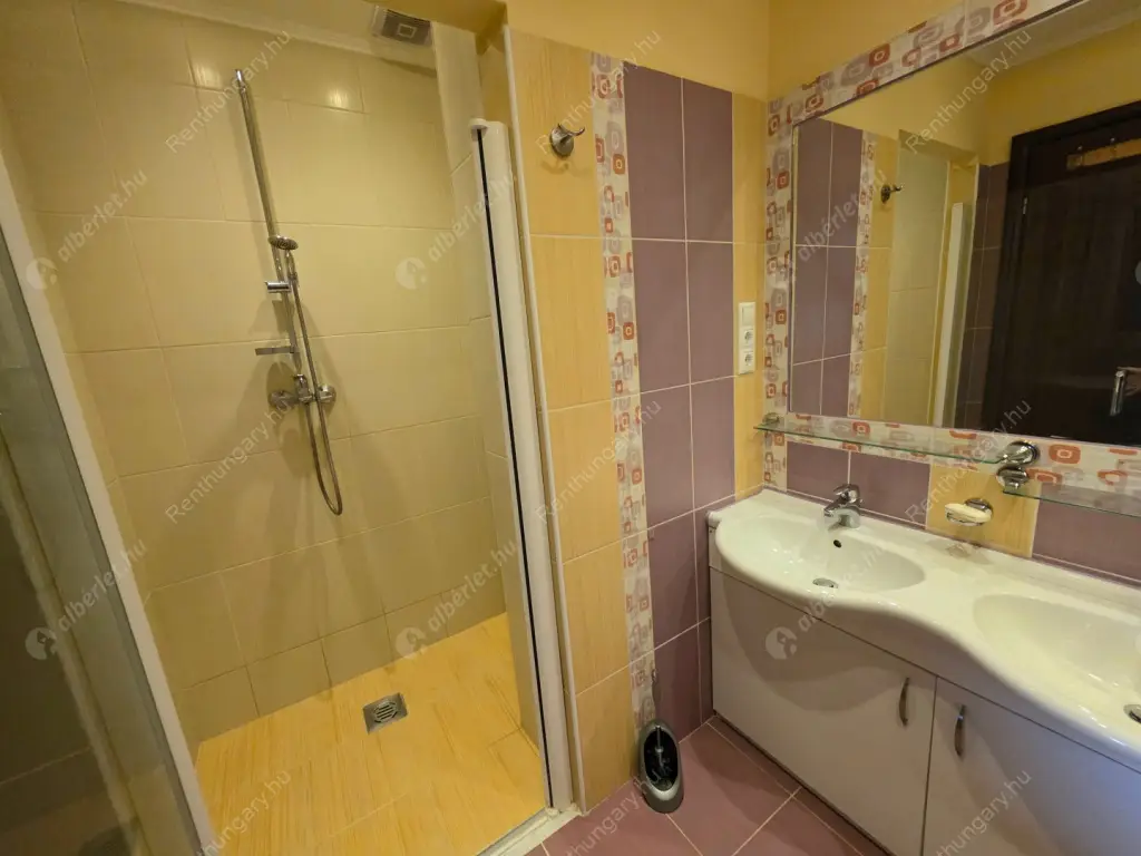 Kiadó albérlet 348000 Ft/hó áron: Budapest, II. kerület  Endrődi Sándor utca. Mérete: 71 nm, 2 szobás | Alberlet.hu - 6562006