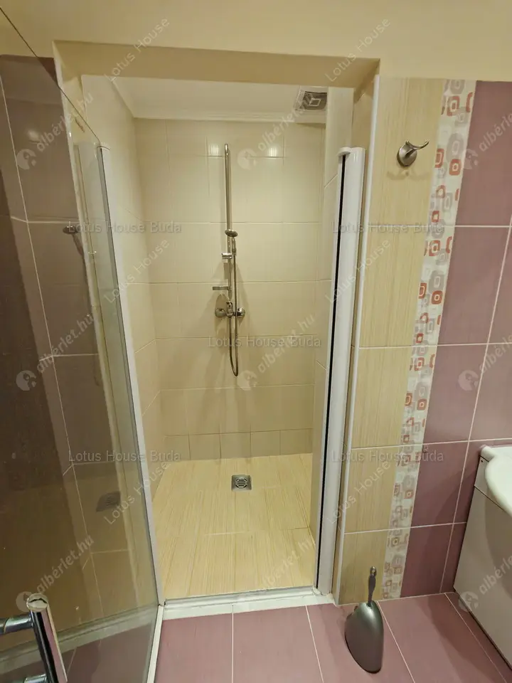 Kiadó albérlet 349000 Ft/hó áron: Budapest, II. kerület  Endrődi Sándor utca. Mérete: 71 nm, 3 szobás | Alberlet.hu - 6557593