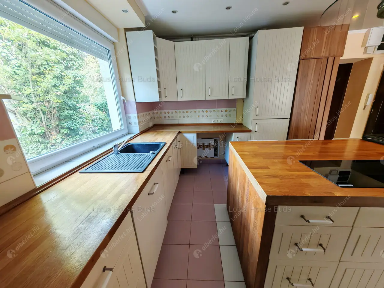 Kiadó albérlet 349000 Ft/hó áron: Budapest, II. kerület  Endrődi Sándor utca. Mérete: 71 nm, 3 szobás | Alberlet.hu - 6557597