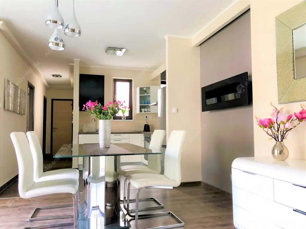 Kiadó albérlet 618000 Ft/hó áron: Budapest, II. kerület  Erőd utca. Mérete: 130 nm, 4 szobás | Alberlet.hu - 6519550