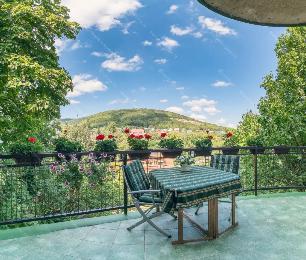 Kiadó albérlet 600000 Ft/hó áron: Budapest, II. kerület  Felső Zöldmáli út. Mérete: 107 nm, 5 szobás | Alberlet.hu - 6673525