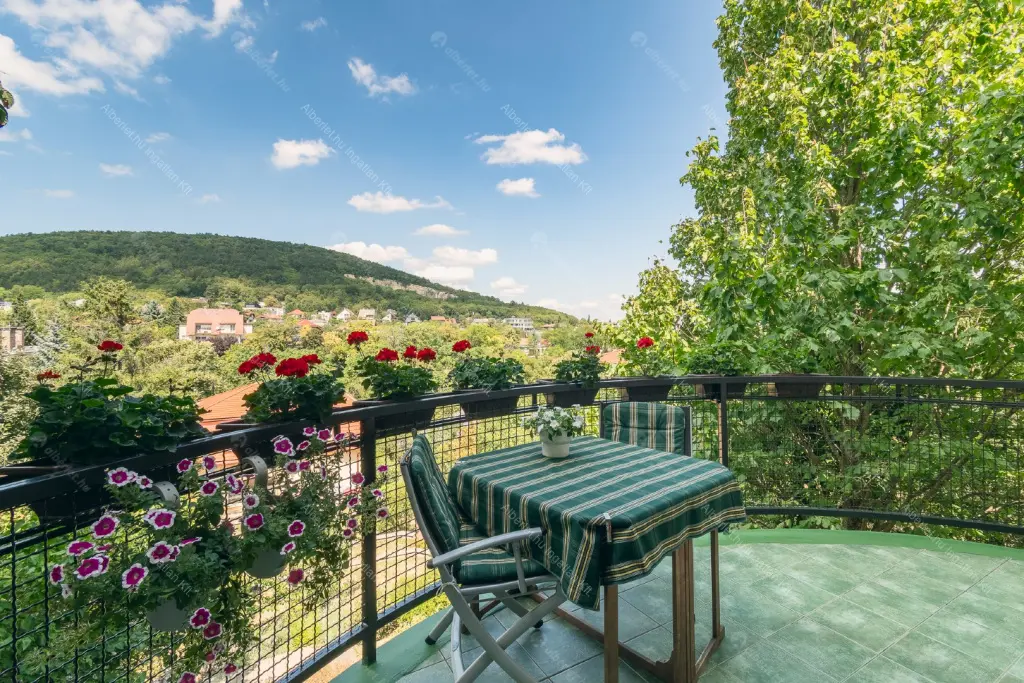 Kiadó albérlet 600000 Ft/hó áron: Budapest, II. kerület  Felső Zöldmáli út. Mérete: 107 nm, 5 szobás | Alberlet.hu - 6673526