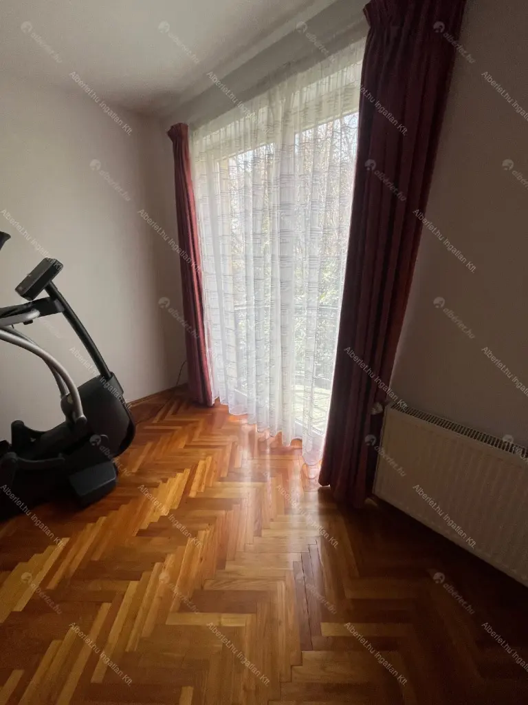 Kiadó albérlet 600000 Ft/hó áron: Budapest, II. kerület  Felső Zöldmáli út. Mérete: 107 nm, 5 szobás | Alberlet.hu - 6673535