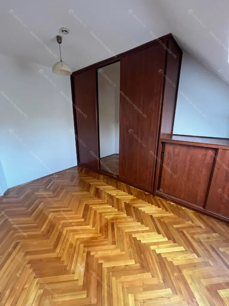 Kiadó albérlet 600000 Ft/hó áron: Budapest, II. kerület  Felső Zöldmáli út. Mérete: 107 nm, 5 szobás | Alberlet.hu - 6673547