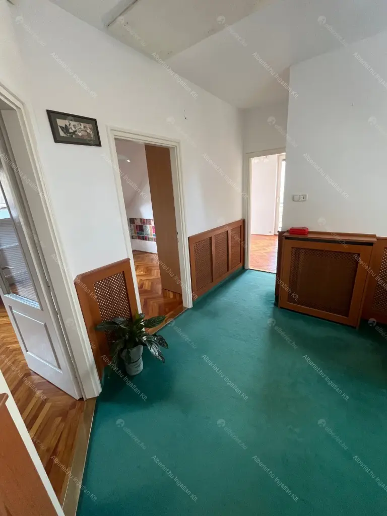 Kiadó albérlet 600000 Ft/hó áron: Budapest, II. kerület  Felső Zöldmáli út. Mérete: 107 nm, 5 szobás | Alberlet.hu - 6673550