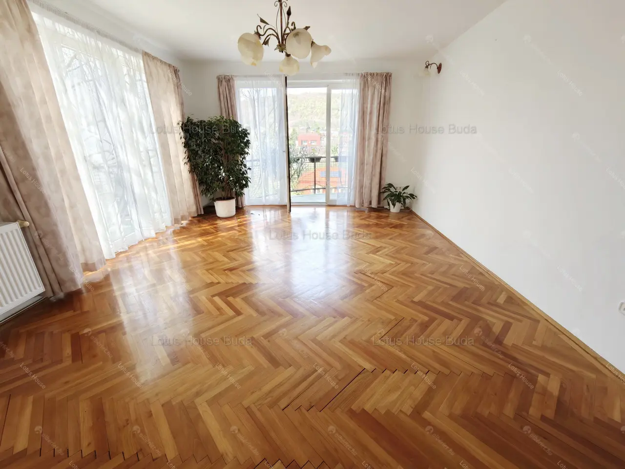 Kiadó albérlet 670000 Ft/hó áron: Budapest, II. kerület  Felső Zöldmáli út. Mérete: 120 nm, 5 szobás | Alberlet.hu - 6693044