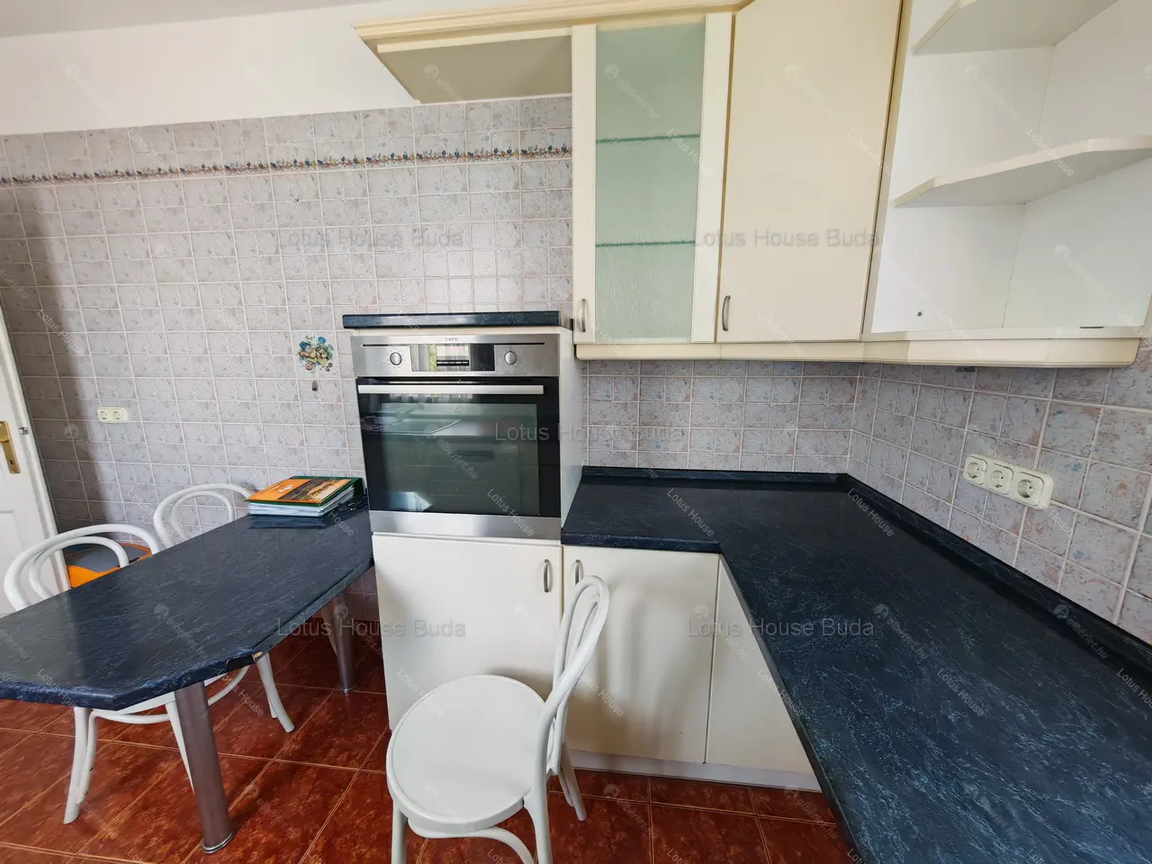 Kiadó albérlet 670000 Ft/hó áron: Budapest, II. kerület  Felső Zöldmáli út. Mérete: 120 nm, 5 szobás | Alberlet.hu - 6693054