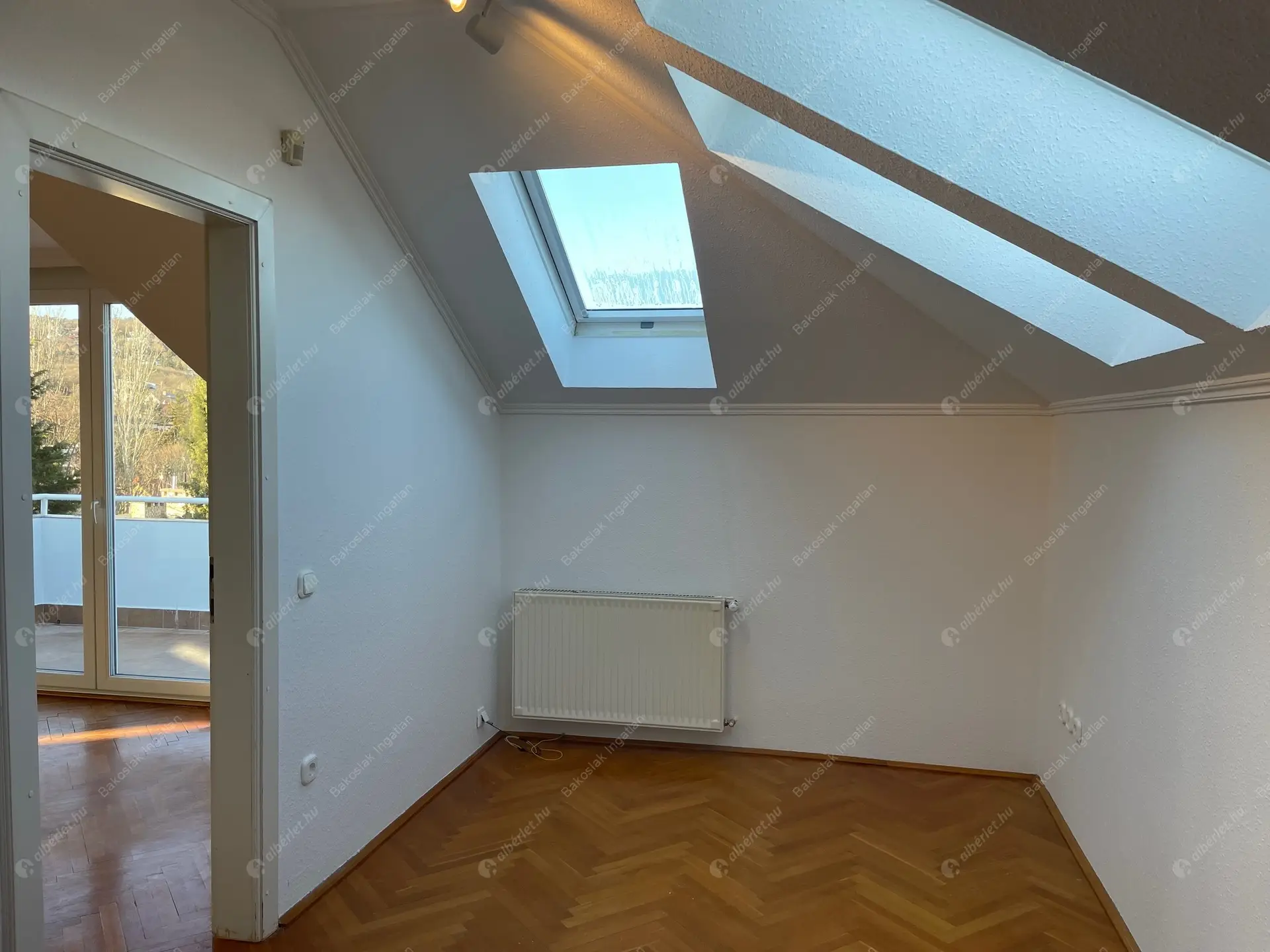 Kiadó albérlet 584000 Ft/hó áron: Budapest, II. kerület  Felső Zöldmáli út. Mérete: 140 nm, 5 szobás | Alberlet.hu - 6368334