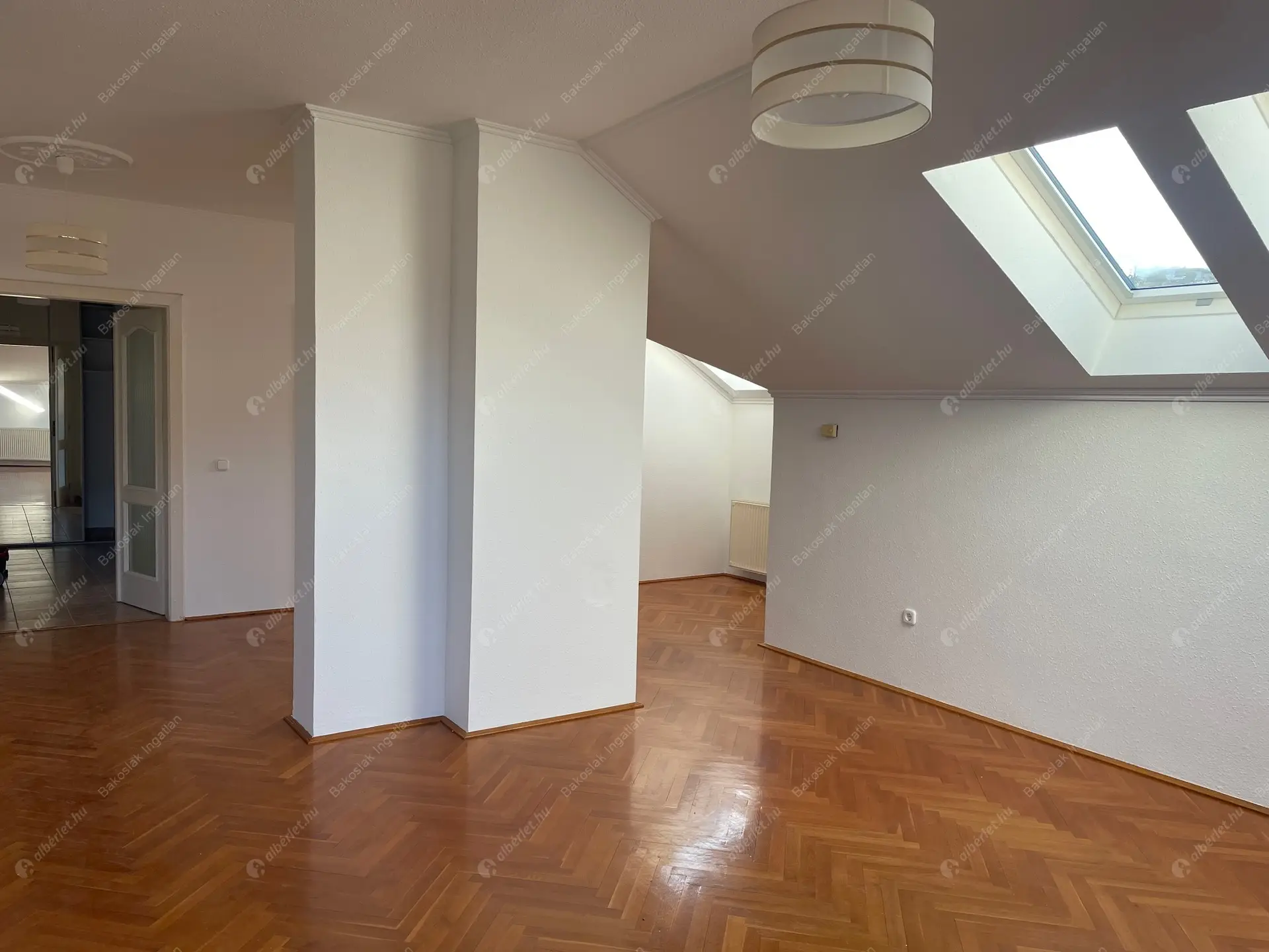 Kiadó albérlet 584000 Ft/hó áron: Budapest, II. kerület  Felső Zöldmáli út. Mérete: 140 nm, 5 szobás | Alberlet.hu - 6368338