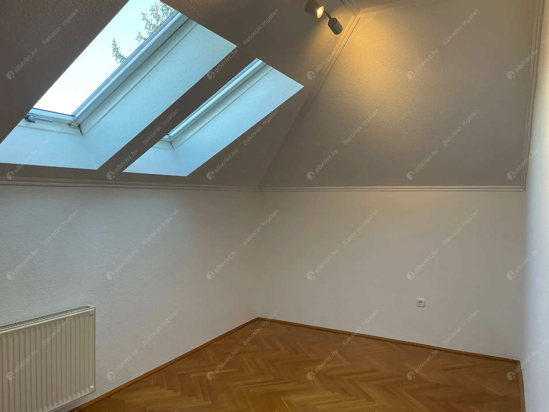 Kiadó albérlet 584000 Ft/hó áron: Budapest, II. kerület  Felső Zöldmáli út. Mérete: 140 nm, 5 szobás | Alberlet.hu - 6368353