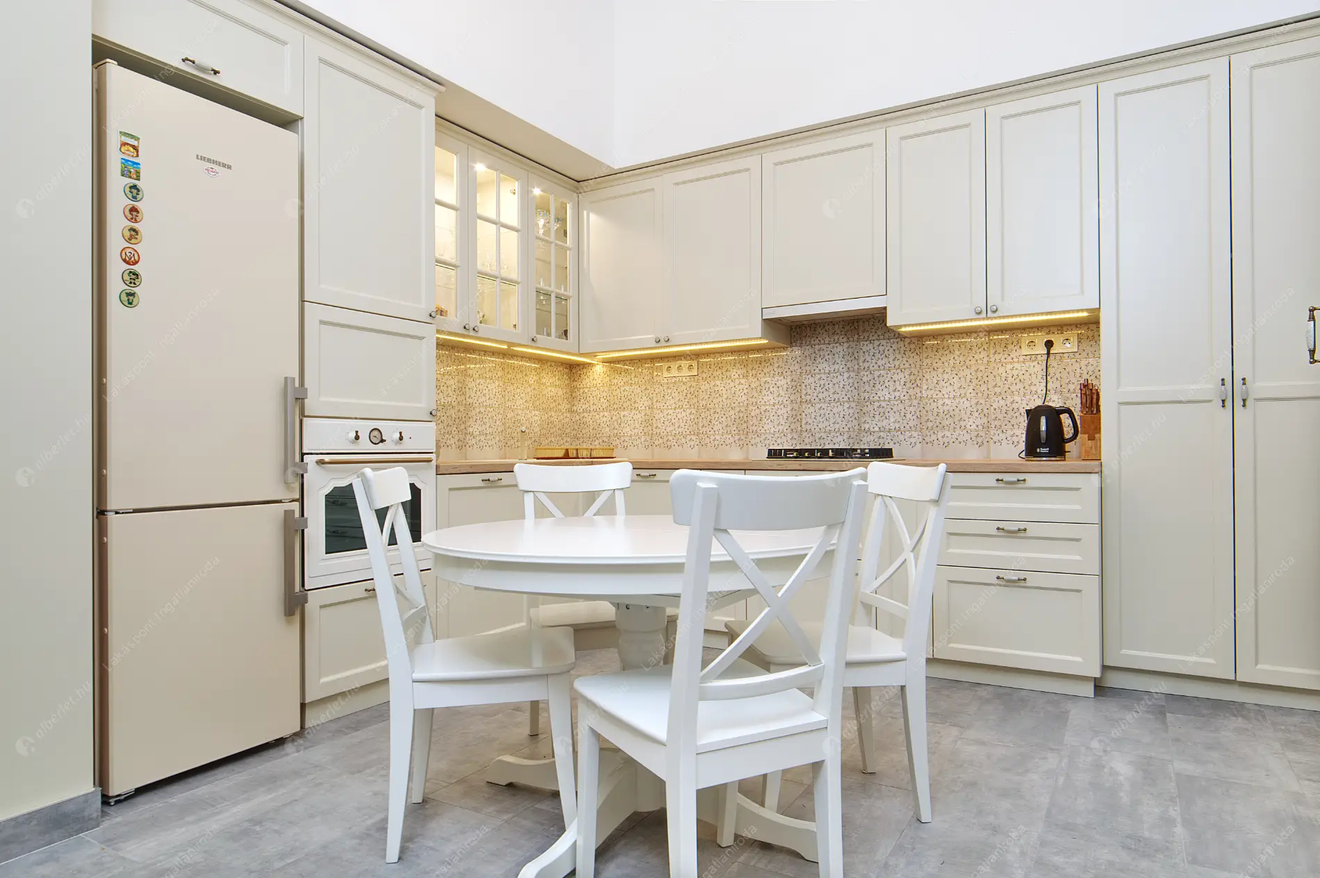 Kiadó albérlet 466000 Ft/hó áron: Budapest, II. kerület  Fény utca. Mérete: 102 nm, 3 szobás | Alberlet.hu - 6571762