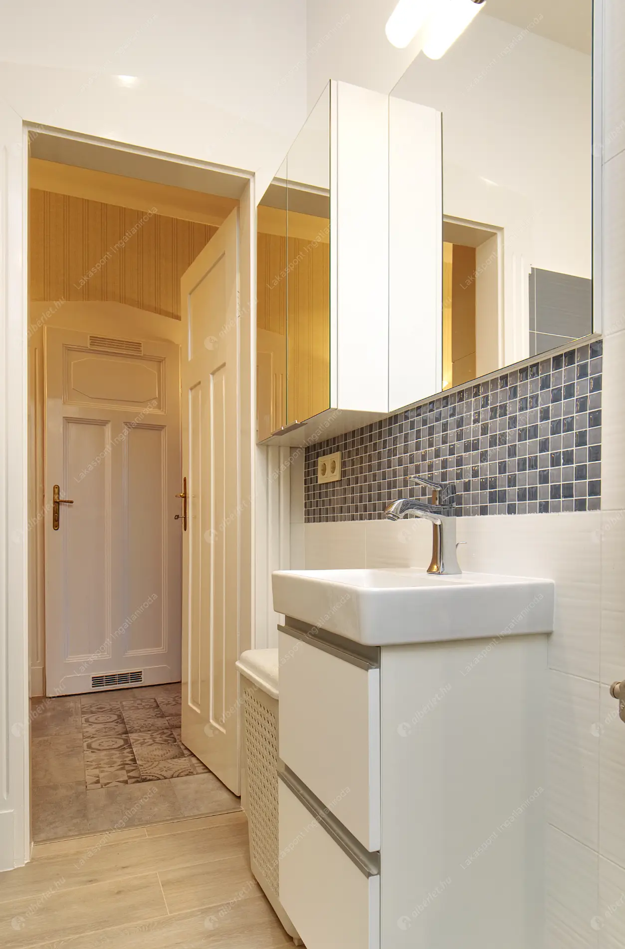 Kiadó albérlet 466000 Ft/hó áron: Budapest, II. kerület  Fény utca. Mérete: 102 nm, 3 szobás | Alberlet.hu - 6571767