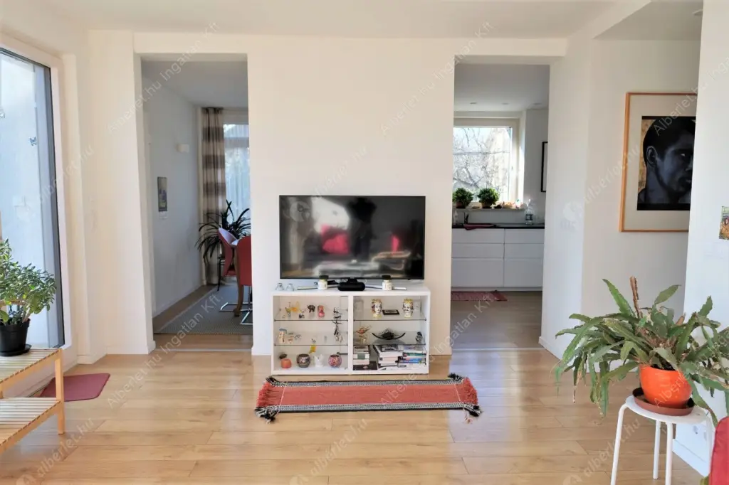 Kiadó albérlet 1400000 Ft/hó áron: Budapest, II. kerület  Fillér utca. Mérete: 153 nm, 5 szobás | Alberlet.hu - 6517425