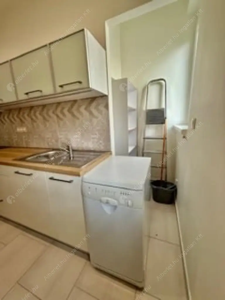 Kiadó albérlet 380000 Ft/hó áron: Budapest, II. kerület  Fillér utca. Mérete: 70 nm, 2 szobás | Alberlet.hu - 6619095