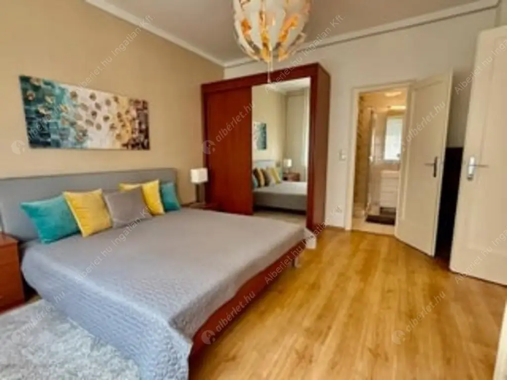Kiadó albérlet 380000 Ft/hó áron: Budapest, II. kerület  Fillér utca. Mérete: 70 nm, 2 szobás | Alberlet.hu - 6619097
