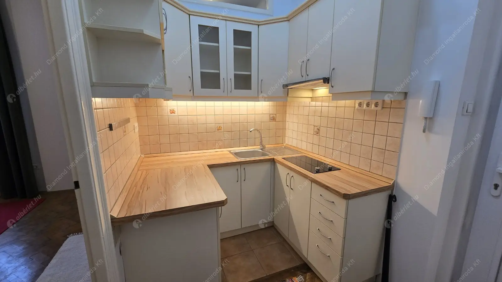 Kiadó albérlet 190000 Ft/hó áron: Budapest, II. kerület  Forint utca. Mérete: 31 nm, 1 szobás | Alberlet.hu - 6632951