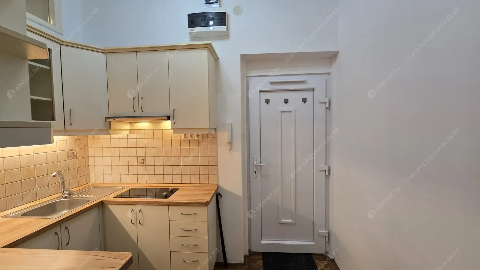 Kiadó albérlet 190000 Ft/hó áron: Budapest, II. kerület  Forint utca. Mérete: 31 nm, 1 szobás | Alberlet.hu - 6632952