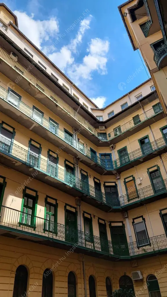 Kiadó albérlet 500000 Ft/hó áron: Budapest, II. kerület  Frankel Leó út. Mérete: 153 nm, 5 szobás | Alberlet.hu - 6631873