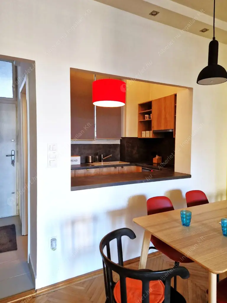 Kiadó albérlet 360000 Ft/hó áron: Budapest, II. kerület  Frankel Leó út. Mérete: 56 nm, 2 szobás | Alberlet.hu - 6632197