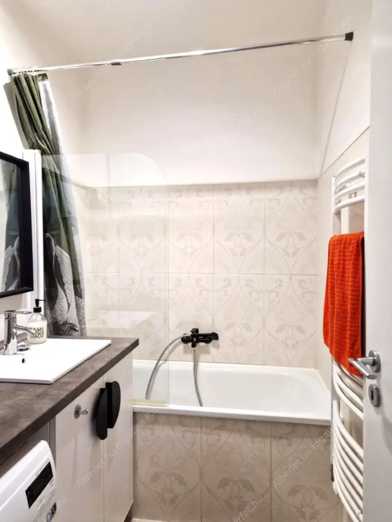 Kiadó albérlet 360000 Ft/hó áron: Budapest, II. kerület  Frankel Leó út. Mérete: 56 nm, 2 szobás | Alberlet.hu - 6632201