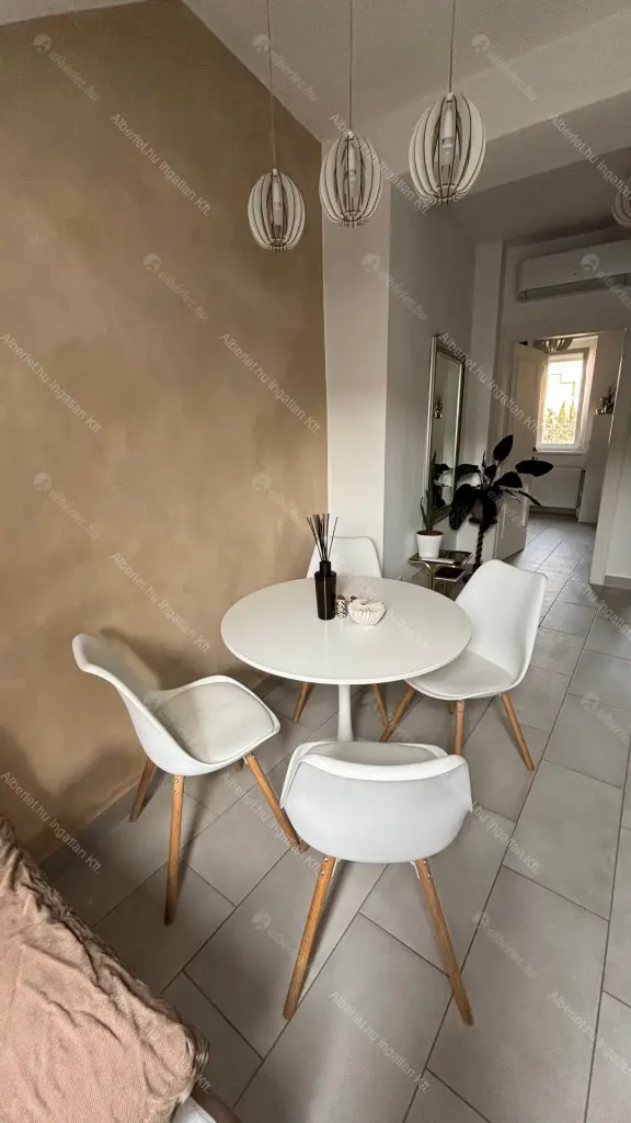 Kiadó albérlet 248000 Ft/hó áron: Budapest, II. kerület  Ganz utca. Mérete: 38 nm, 1 szobás | Alberlet.hu - 6689973