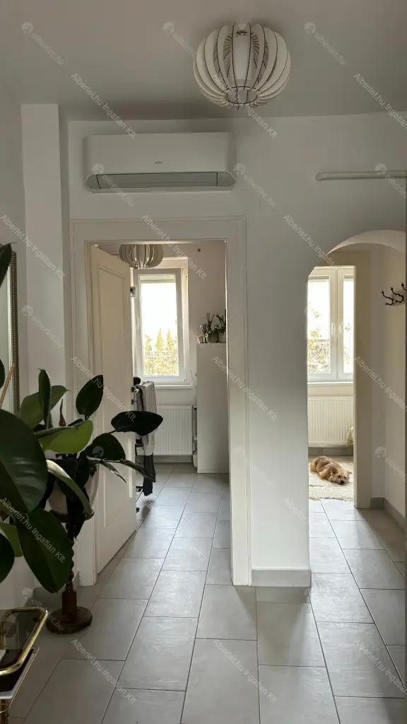 Kiadó albérlet 248000 Ft/hó áron: Budapest, II. kerület  Ganz utca. Mérete: 38 nm, 1 szobás | Alberlet.hu - 6689979