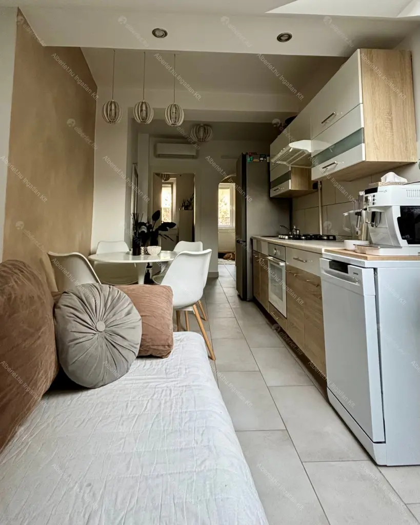 Kiadó albérlet 248000 Ft/hó áron: Budapest, II. kerület  Ganz utca. Mérete: 38 nm, 1 szobás | Alberlet.hu - 6689988