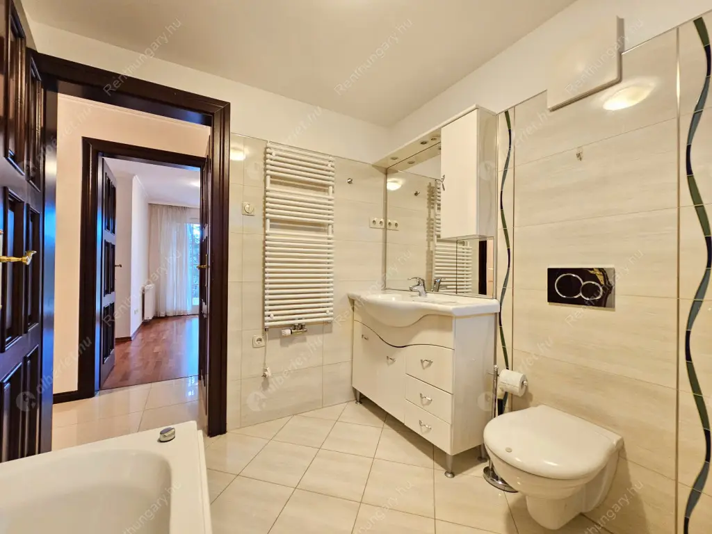 Kiadó albérlet 583000 Ft/hó áron: Budapest, II. kerület  Gárdonyi Géza út. Mérete: 110 nm, 3 szobás | Alberlet.hu - 6567324