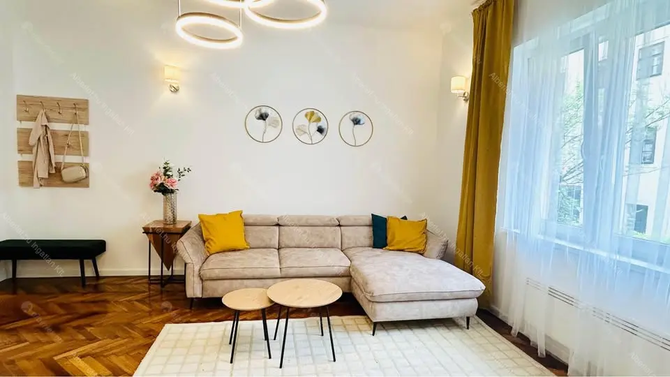 Kiadó albérlet 300000 Ft/hó áron: Budapest, II. kerület  Gyorskocsi utca. Mérete: 55 nm, 3 szobás | Alberlet.hu - 6651965