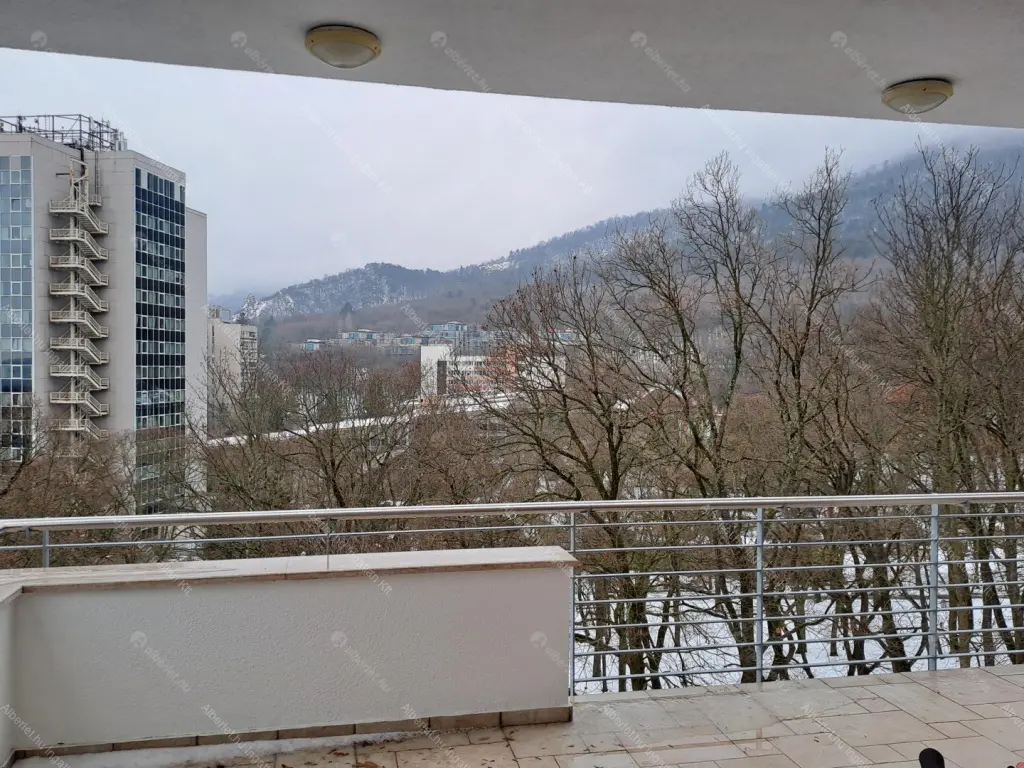 Kiadó albérlet 1400000 Ft/hó áron: Budapest, II. kerület  Hárshegyi út. Mérete: 120 nm, 4 szobás | Alberlet.hu - 6682627