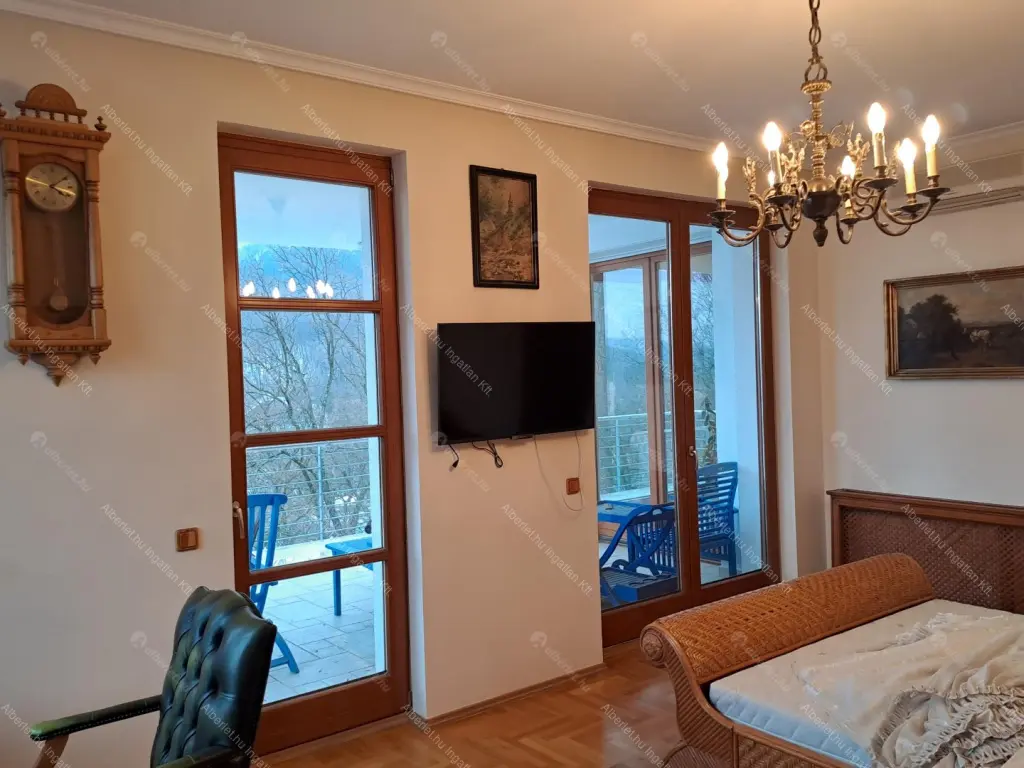 Kiadó albérlet 1400000 Ft/hó áron: Budapest, II. kerület  Hárshegyi út. Mérete: 120 nm, 4 szobás | Alberlet.hu - 6682629