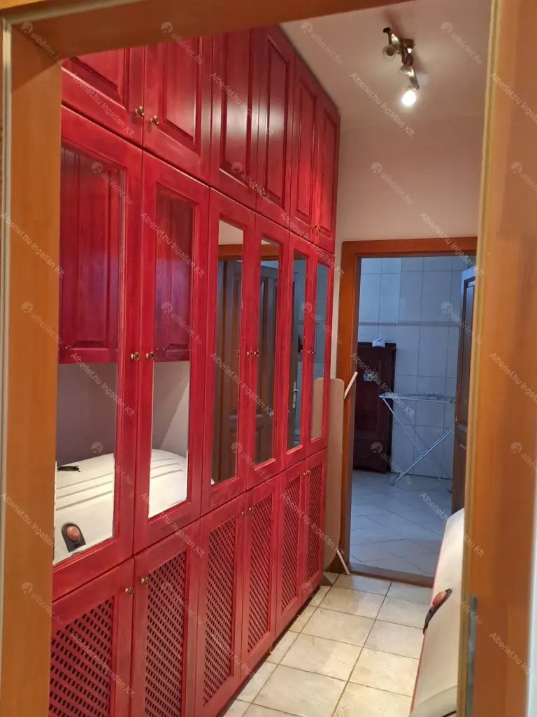 Kiadó albérlet 1400000 Ft/hó áron: Budapest, II. kerület  Hárshegyi út. Mérete: 120 nm, 4 szobás | Alberlet.hu - 6682634