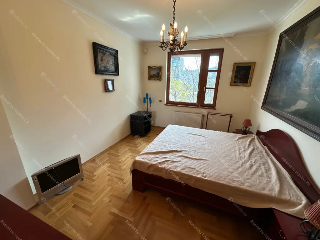 Kiadó albérlet 1400000 Ft/hó áron: Budapest, II. kerület  Hárshegyi út. Mérete: 120 nm, 4 szobás | Alberlet.hu - 6692347