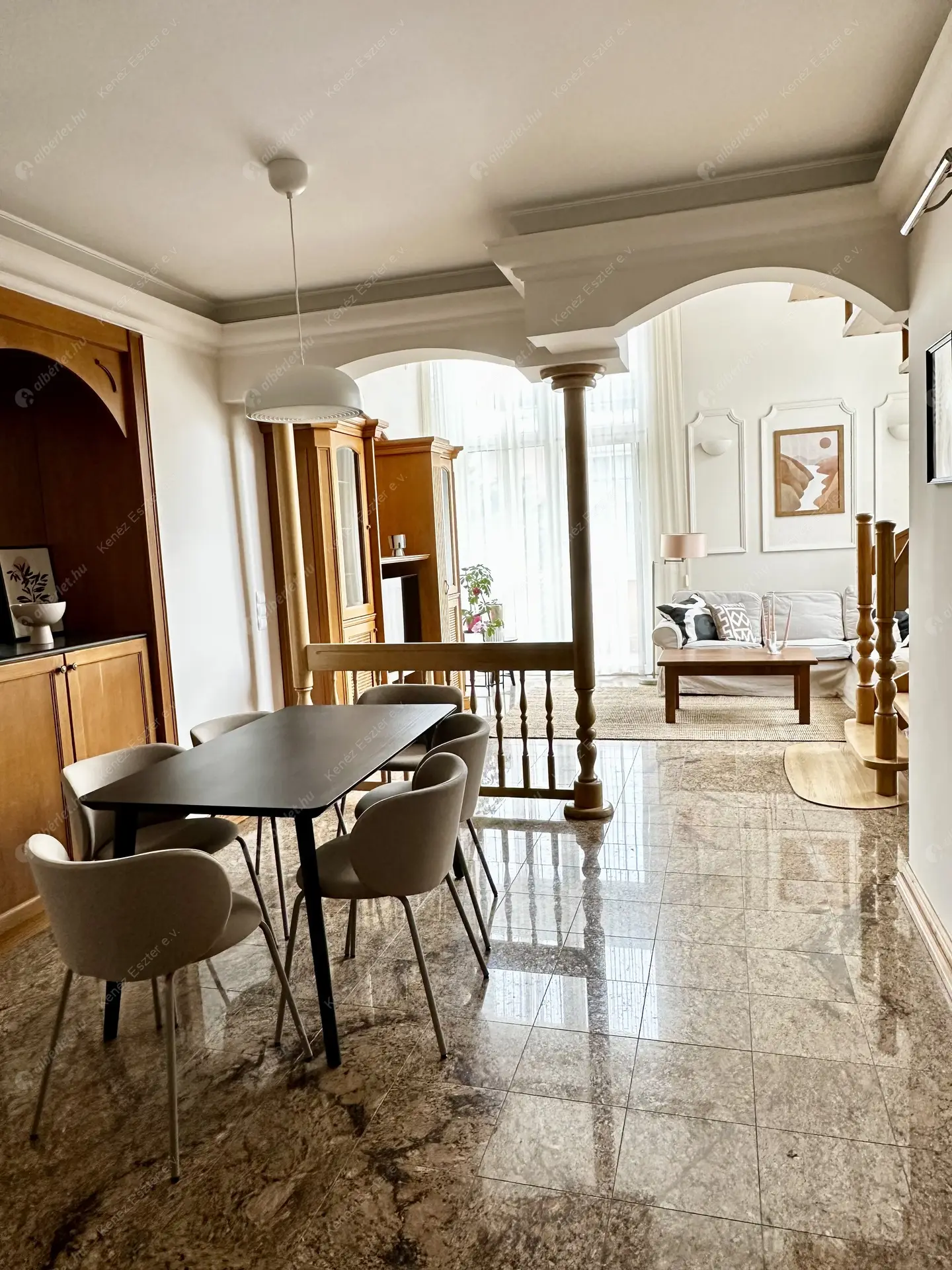 Kiadó albérlet 951000 Ft/hó áron: Budapest, II. kerület  Hárshegyi út. Mérete: 137 nm, 4 szobás | Alberlet.hu - 6490806