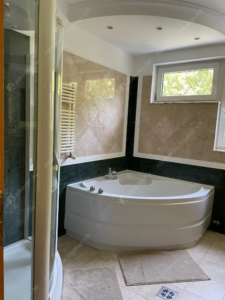 Kiadó albérlet 954000 Ft/hó áron: Budapest, II. kerület  Hárshegyi út. Mérete: 137 nm, 4 szobás | Alberlet.hu - 6519983