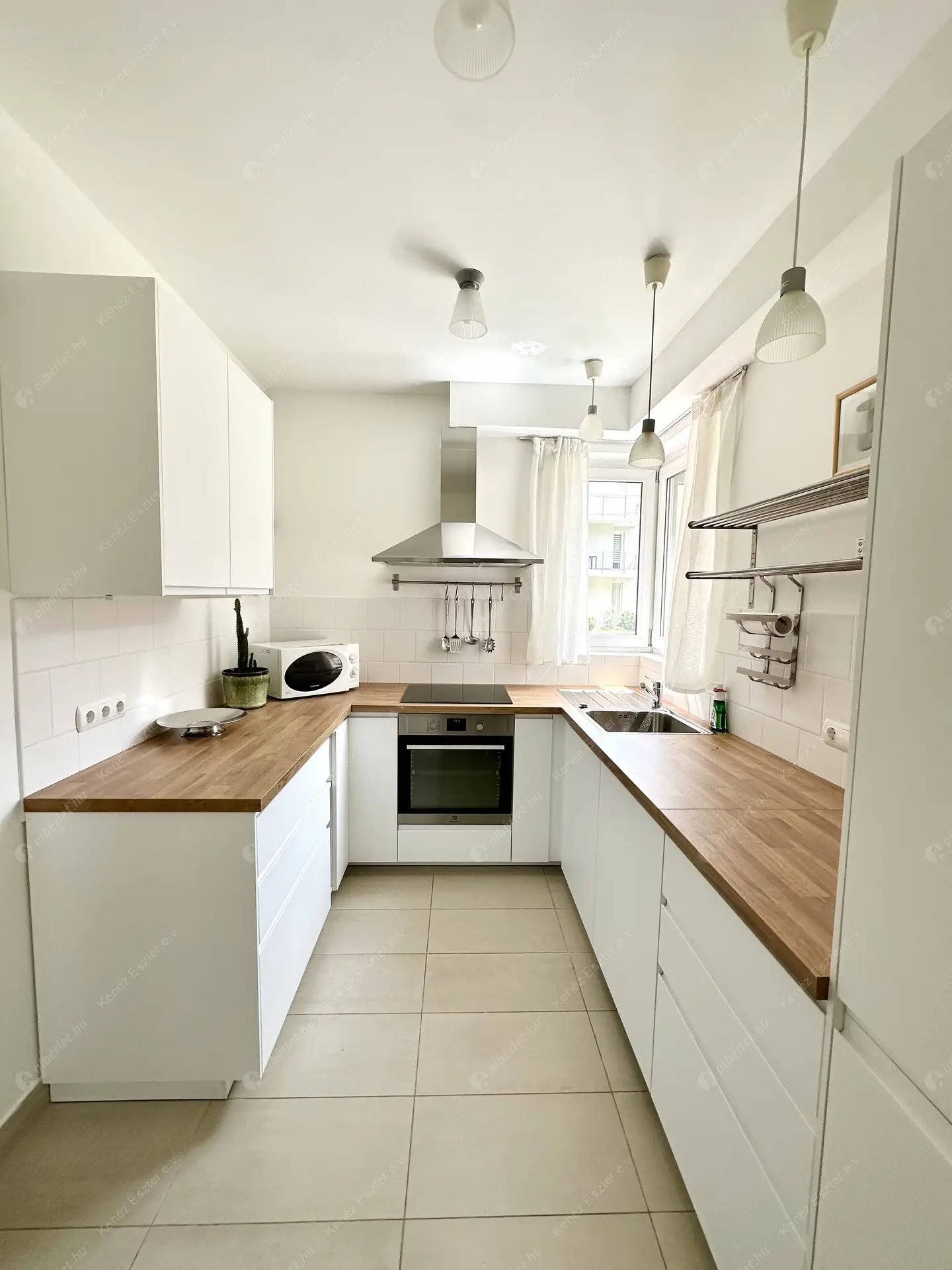 Kiadó albérlet 770000 Ft/hó áron: Budapest, II. kerület  Hárshegyi út. Mérete: 98 nm, 3 szobás | Alberlet.hu - 6491309