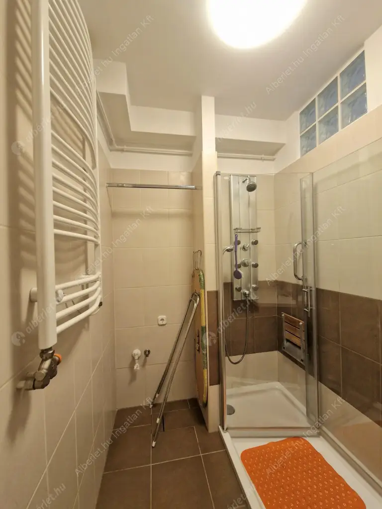 Kiadó albérlet 270000 Ft/hó áron: Budapest, II. kerület  Herman Ottó út. Mérete: 65 nm, 2 szobás | Alberlet.hu - 6592491