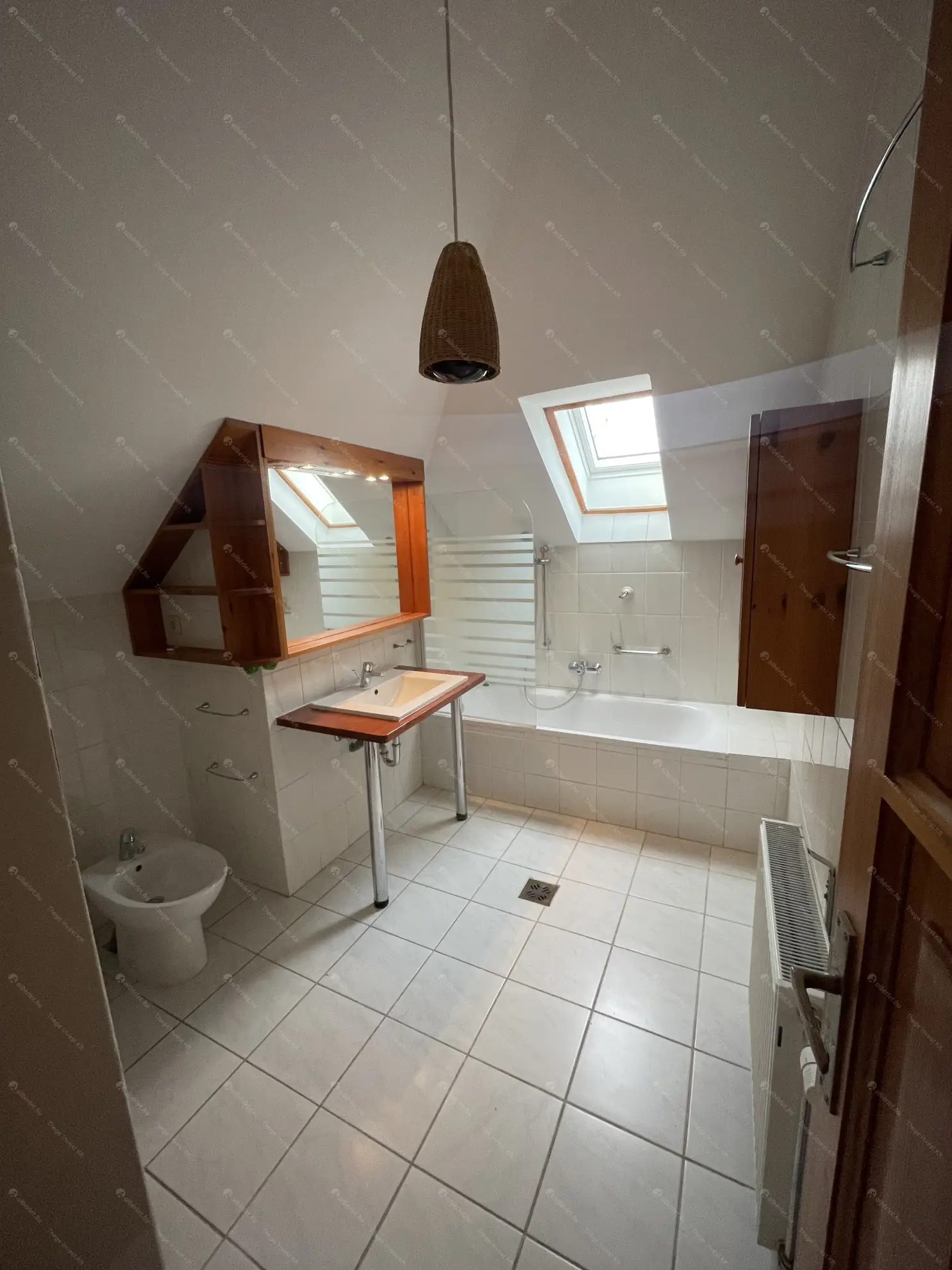 Kiadó albérlet 490000 Ft/hó áron: Budapest, II. kerület  Honfoglalás utca. Mérete: 195 nm, 6 szobás | Alberlet.hu - 6599067