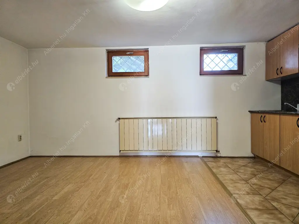 Kiadó albérlet 880000 Ft/hó áron: Budapest, II. kerület  Honvéd utca. Mérete: 280 nm, 5 szobás | Alberlet.hu - 6569502