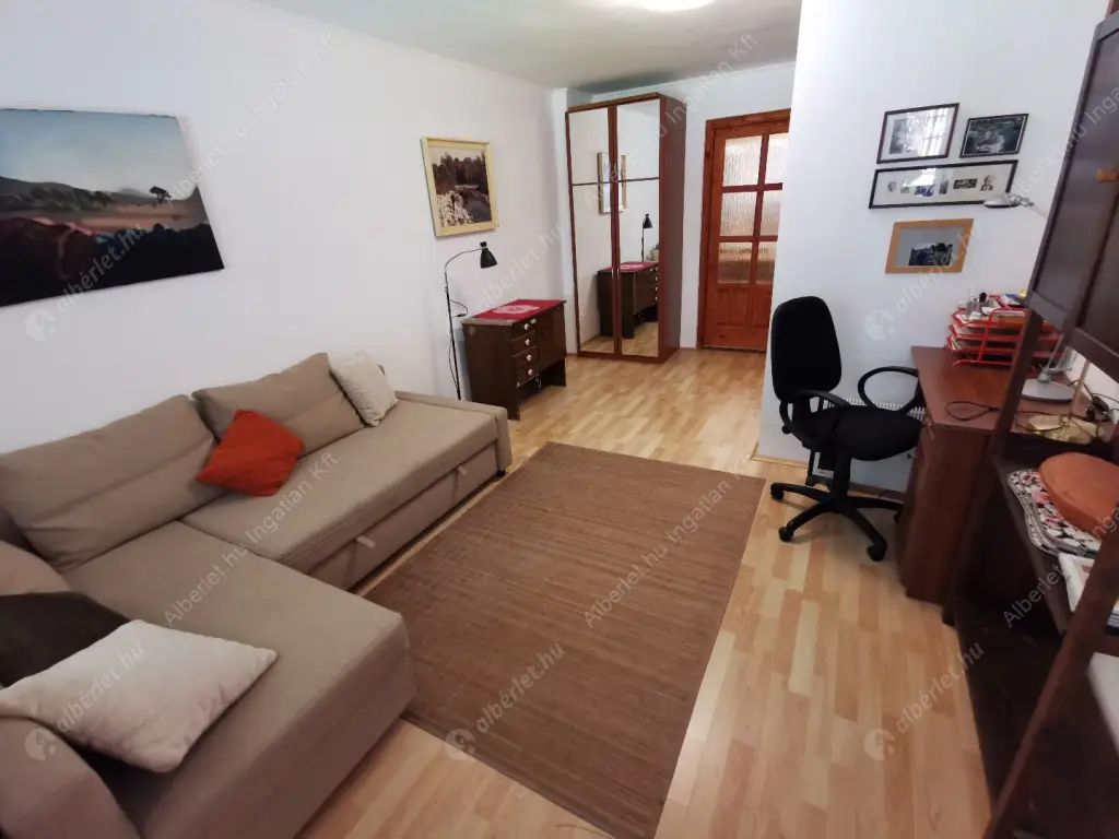 Kiadó albérlet 360000 Ft/hó áron: Budapest, II. kerület  Huba vezér utca. Mérete: 75 nm, 3 szobás | Alberlet.hu - 6572854