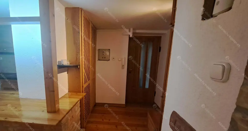 Kiadó albérlet 180000 Ft/hó áron: Budapest, II. kerület  Hűvösvölgyi út. Mérete: 50 nm, 2 szobás | Alberlet.hu - 6692920