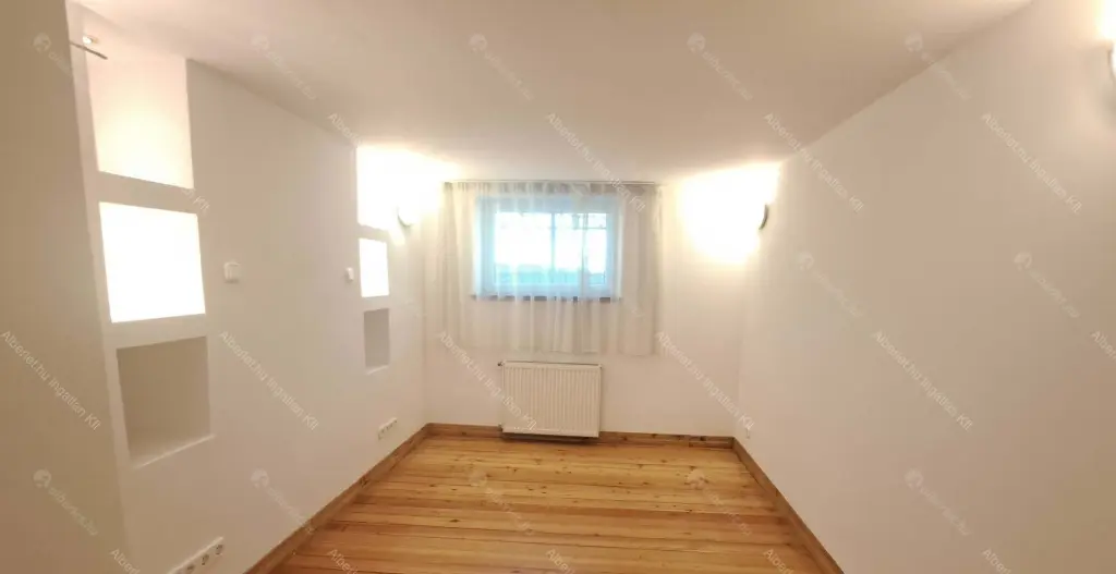 Kiadó albérlet 180000 Ft/hó áron: Budapest, II. kerület  Hűvösvölgyi út. Mérete: 50 nm, 2 szobás | Alberlet.hu - 6697905