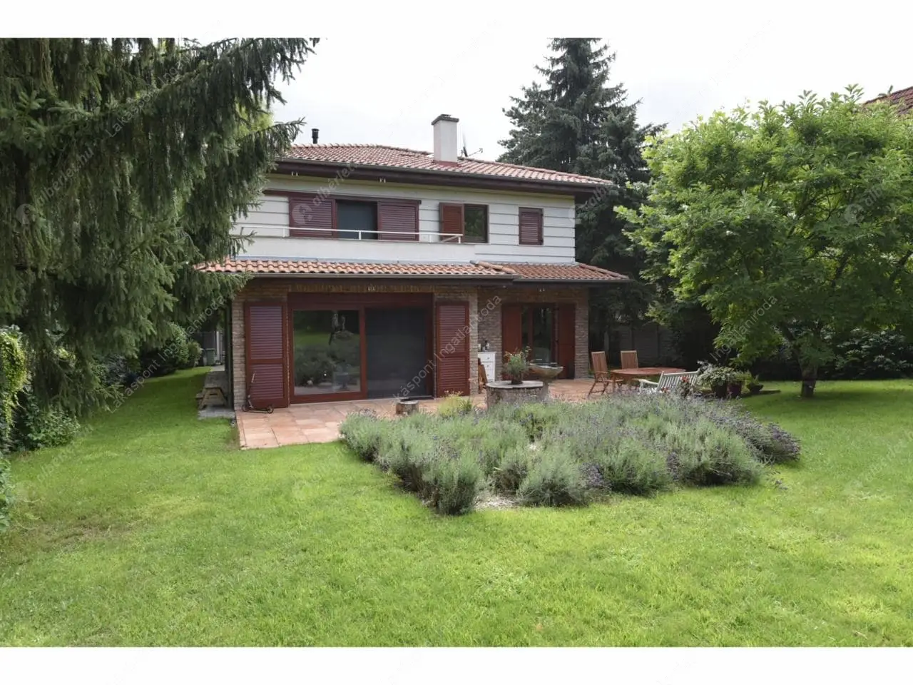 Kiadó albérlet 1186000 Ft/hó áron: Budapest, II. kerület  József Attila útja. Mérete: 188 nm, 5 szobás | Alberlet.hu - 6634344