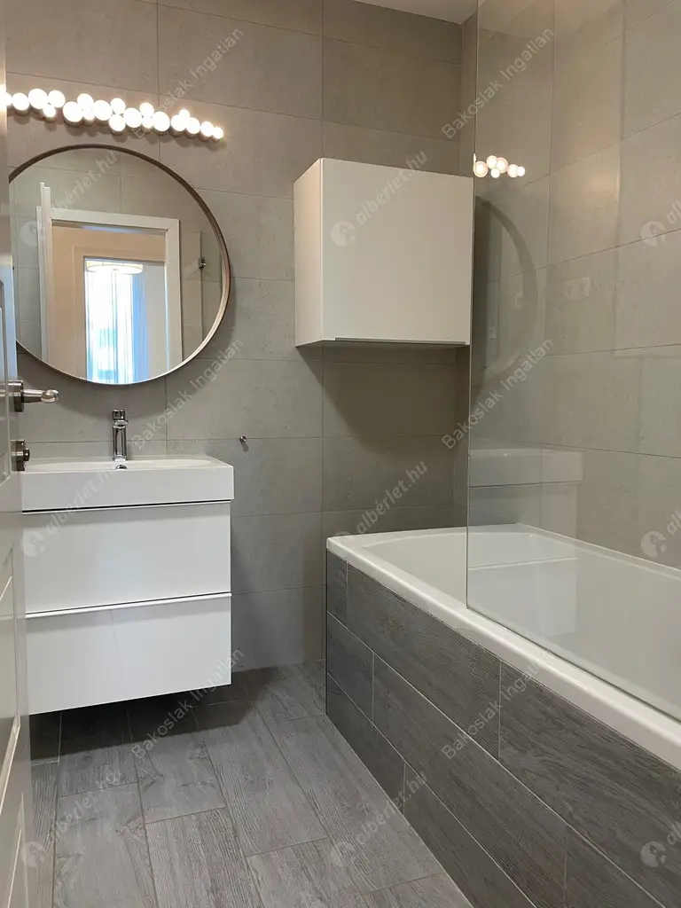 Kiadó albérlet 1018000 Ft/hó áron: Budapest, II. kerület  Józsefhegyi utca. Mérete: 105 nm, 4 szobás | Alberlet.hu - 5346339