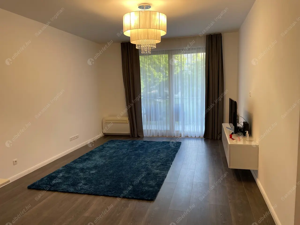 Kiadó albérlet 1018000 Ft/hó áron: Budapest, II. kerület  Józsefhegyi utca. Mérete: 105 nm, 4 szobás | Alberlet.hu - 5346352
