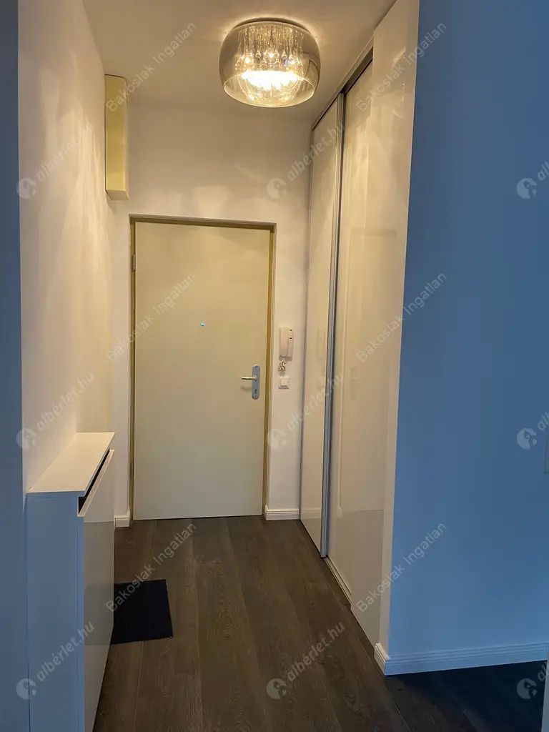 Kiadó albérlet 1018000 Ft/hó áron: Budapest, II. kerület  Józsefhegyi utca. Mérete: 105 nm, 4 szobás | Alberlet.hu - 5346366