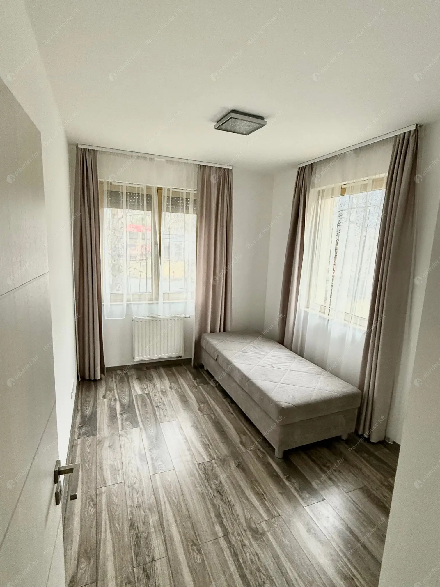 Kiadó albérlet 885000 Ft/hó áron: Budapest, II. kerület  Józsefhegyi utca. Mérete: 107 nm, 4 szobás | Alberlet.hu - 6618010