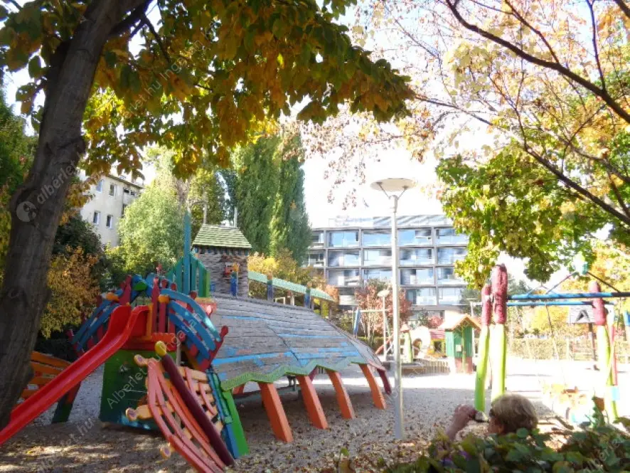 Kiadó albérlet 420000 Ft/hó áron: Budapest, II. kerület  Kapás utca. Mérete: 107 nm, 4 szobás | Alberlet.hu - 6624608