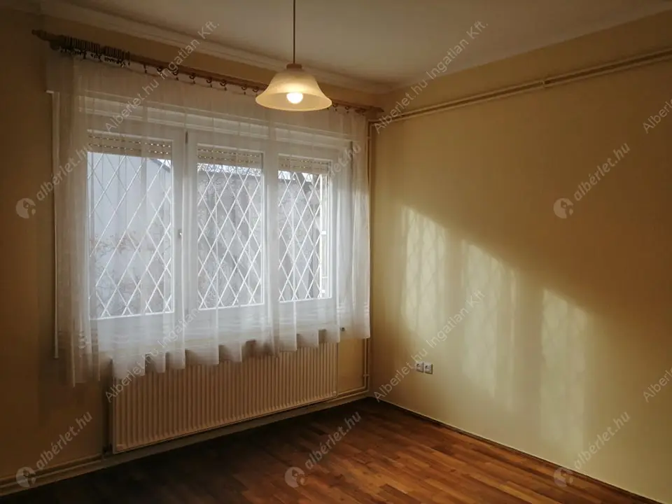 Kiadó albérlet 250000 Ft/hó áron: Budapest, II. kerület  Kapy utca. Mérete: 58 nm, 2 szobás | Alberlet.hu - 5498929